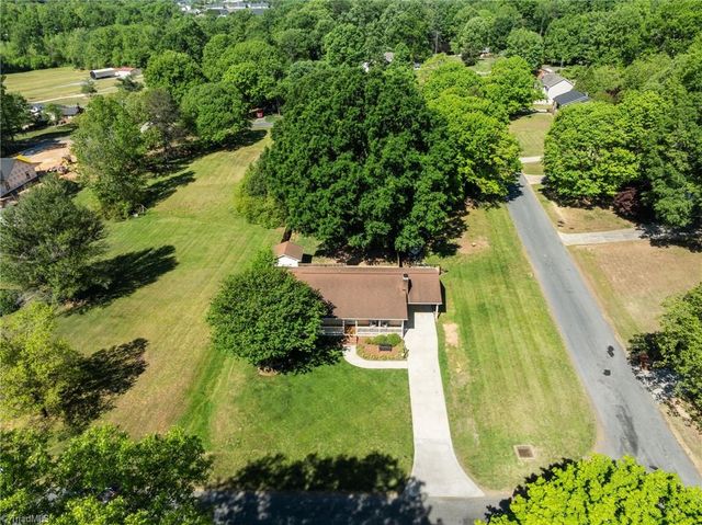 116 Raper Circle, Lexington, NC 27295