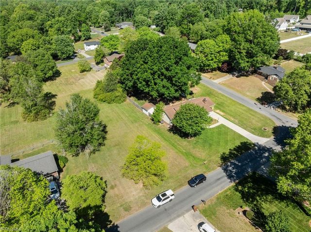 116 Raper Circle, Lexington, NC 27295