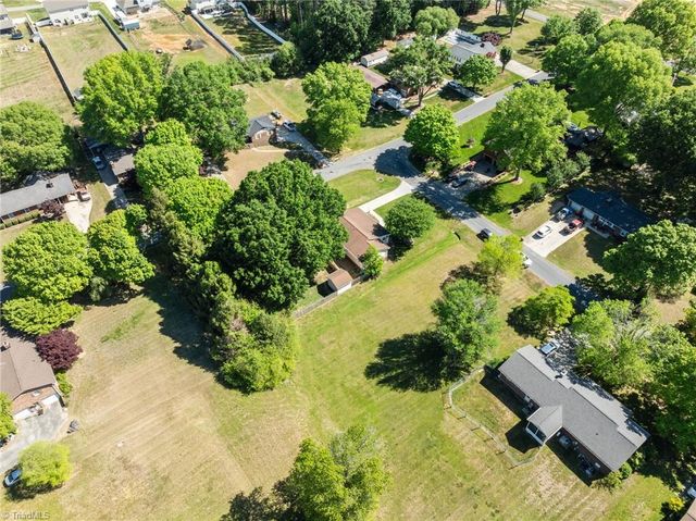 116 Raper Circle, Lexington, NC 27295