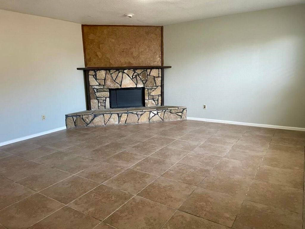 915 Lemontree Drive, Arlington, TX 76017 — photo 3