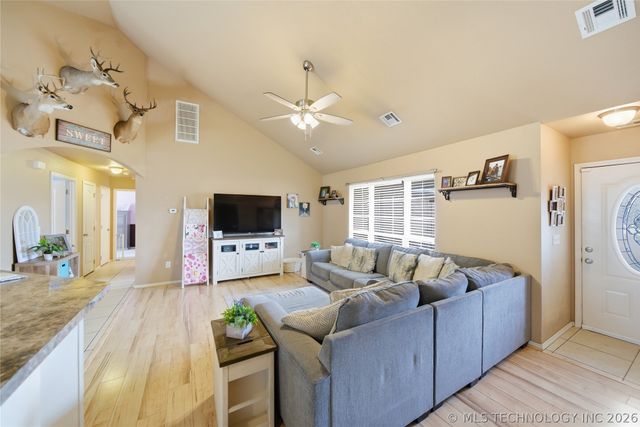 9212 E Shiloh Road, Claremore, OK 74019