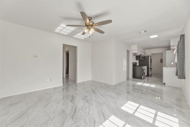 4944 Saucer Drive, Haltom City, TX 76117