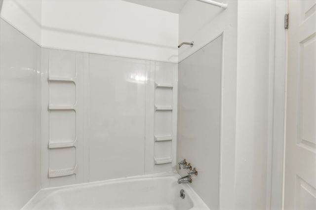 4944 Saucer Drive, Haltom City, TX 76117