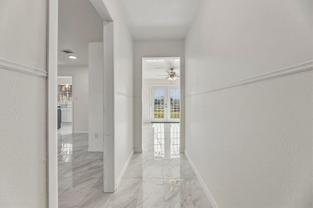 4944 Saucer Drive, Haltom City, TX 76117