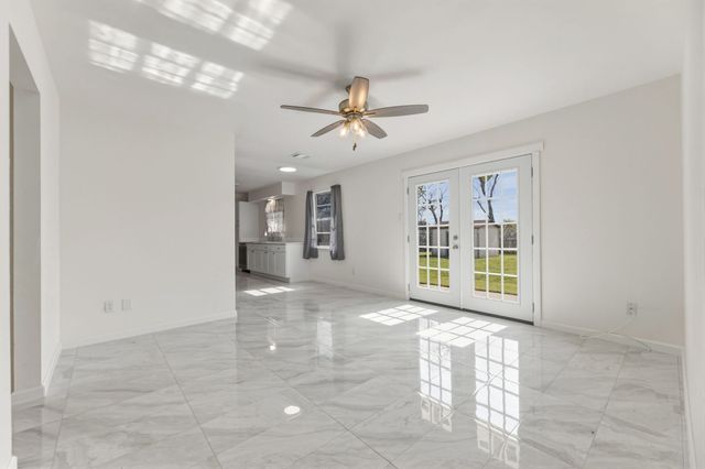 4944 Saucer Drive, Haltom City, TX 76117