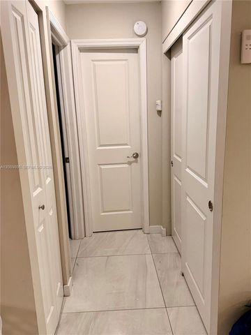 20120 NE 3rd Court 7, Miami, FL 33179