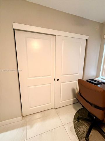 20120 NE 3rd Court 7, Miami, FL 33179