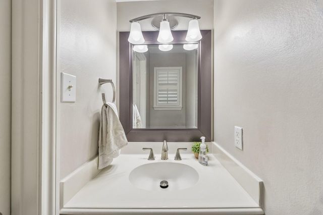 7719 Bideford Lane Lane, Houston, TX 77070