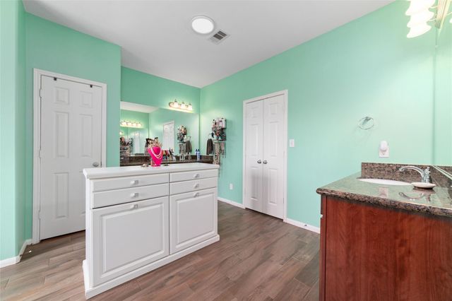 25126 Waterstone Estates Circle E, Tomball, TX 77375