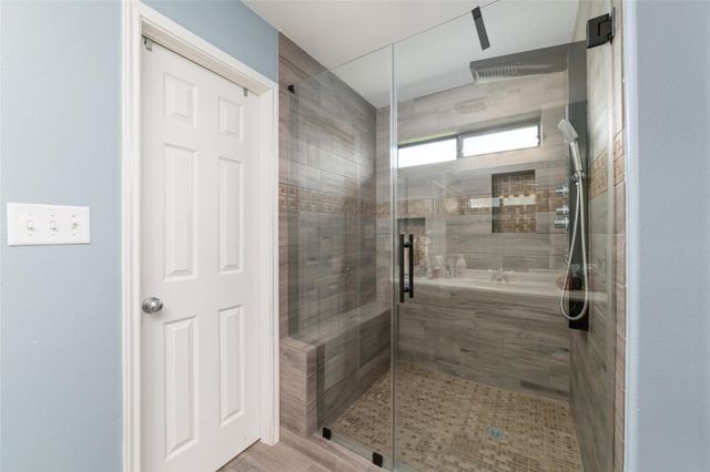 25126 Waterstone Estates Circle E, Tomball, TX 77375