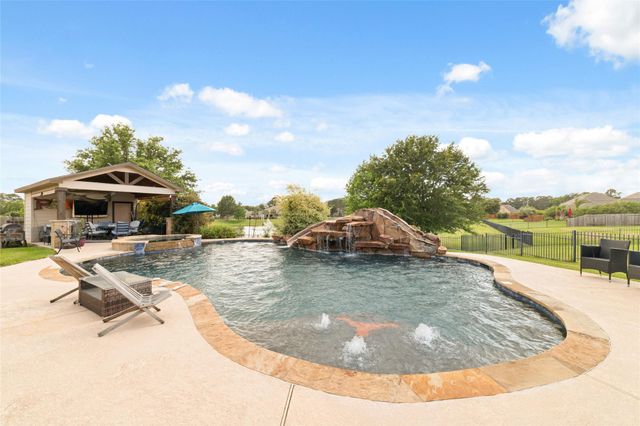 25126 Waterstone Estates Circle E, Tomball, TX 77375