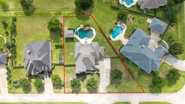 25126 Waterstone Estates Circle E, Tomball, TX 77375