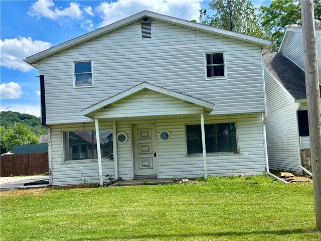 314 Washington St, South Union Twp, PA 15445