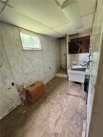 314 Washington St, South Union Twp, PA 15445