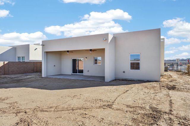 945 Night Sky Avenue NE, Rio Rancho, NM 87144