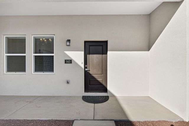945 Night Sky Avenue NE, Rio Rancho, NM 87144