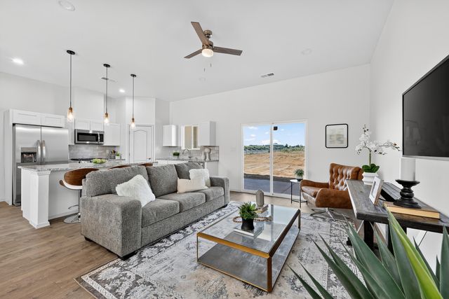 945 Night Sky Avenue NE, Rio Rancho, NM 87144