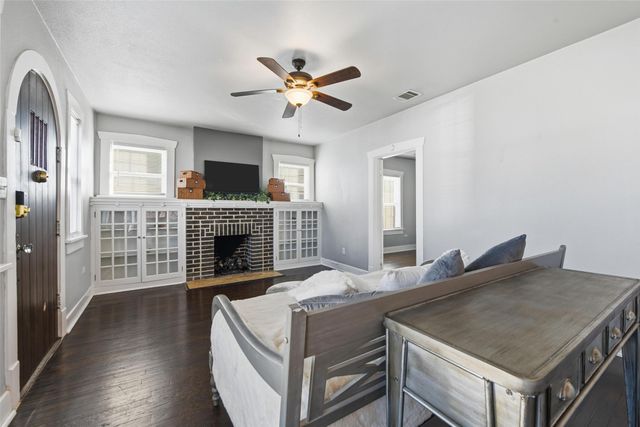 2612 Forby Avenue, Fort Worth, TX 76103