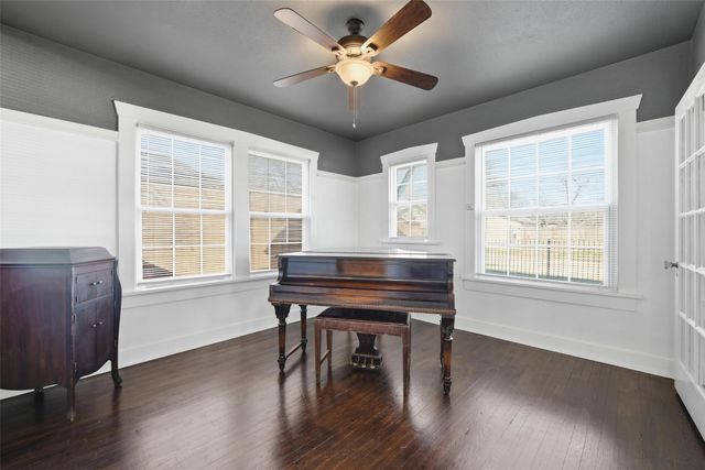 2612 Forby Avenue, Fort Worth, TX 76103