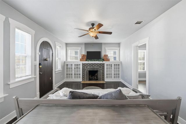 2612 Forby Avenue, Fort Worth, TX 76103