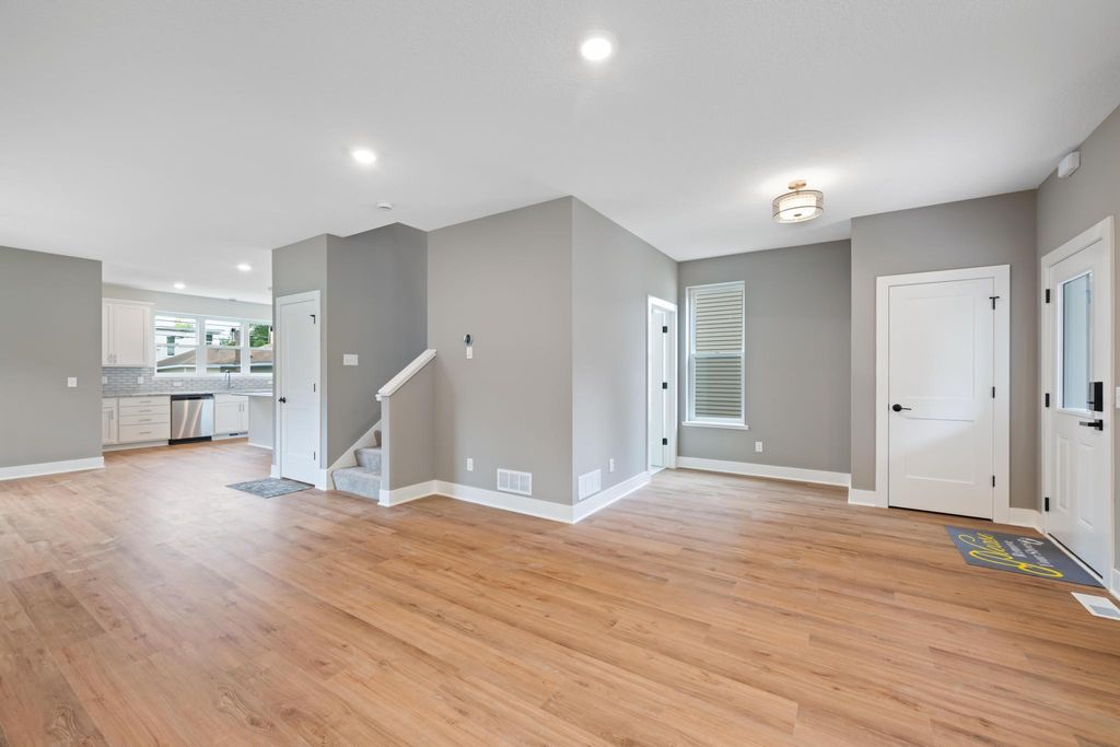 4114 Fremont Avenue N, Minneapolis, MN 55412 — photo 4