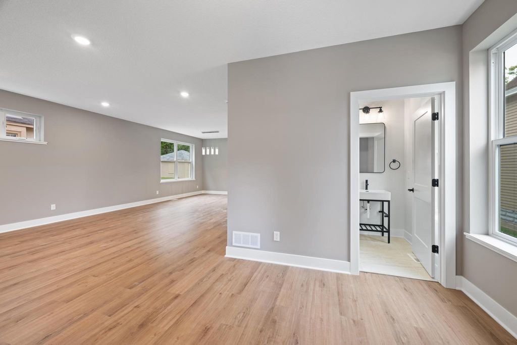 4114 Fremont Avenue N, Minneapolis, MN 55412 — photo 5