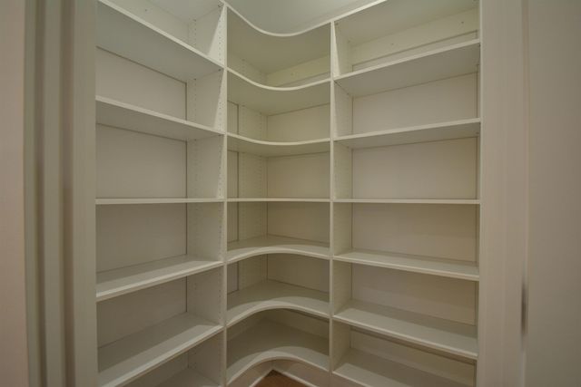 518 Polo Run Lane, Versailles, KY 40383