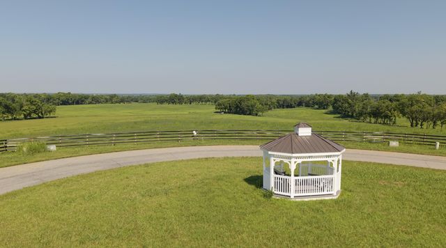 518 Polo Run Lane, Versailles, KY 40383