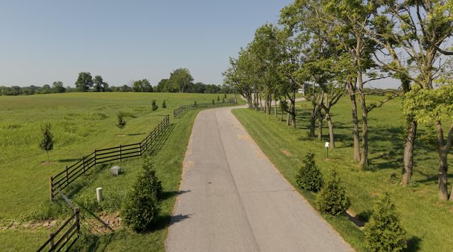 518 Polo Run Lane, Versailles, KY 40383