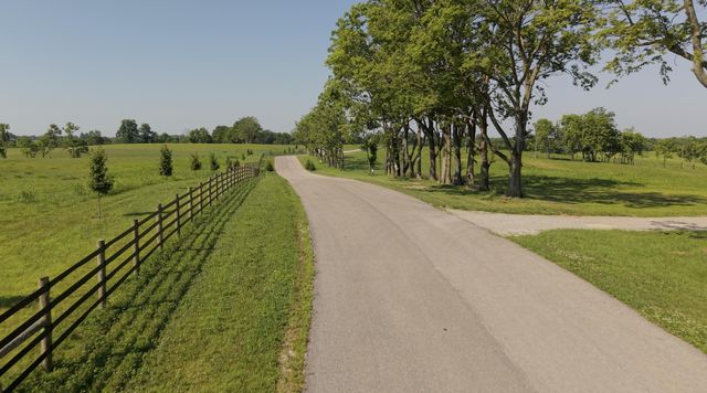 518 Polo Run Lane, Versailles, KY 40383