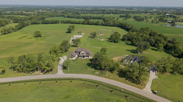 518 Polo Run Lane, Versailles, KY 40383