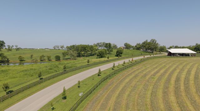 518 Polo Run Lane, Versailles, KY 40383