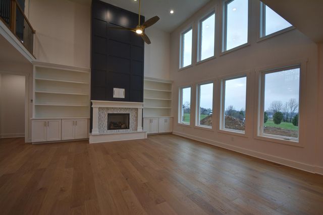 518 Polo Run Lane, Versailles, KY 40383