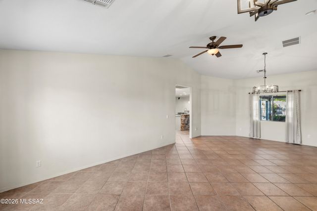 11032 N Divot Drive, Oro Valley, AZ 85737