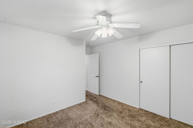 11032 N Divot Drive, Oro Valley, AZ 85737