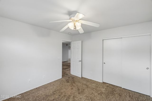 11032 N Divot Drive, Oro Valley, AZ 85737