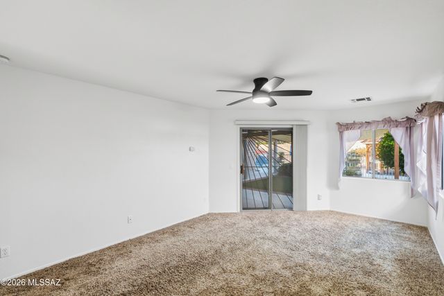 11032 N Divot Drive, Oro Valley, AZ 85737