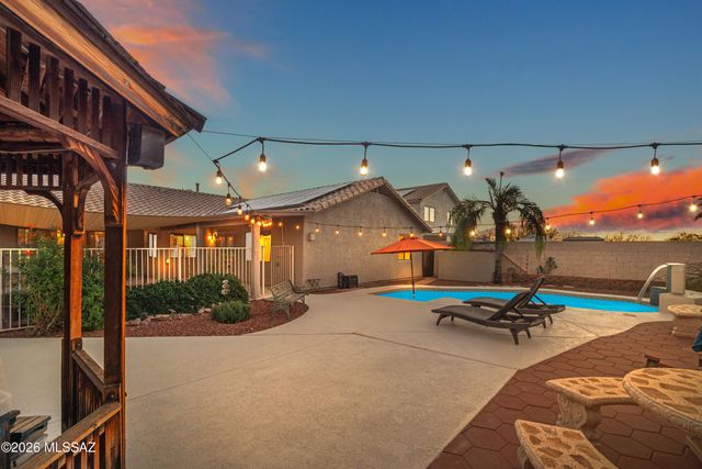 11032 N Divot Drive, Oro Valley, AZ 85737