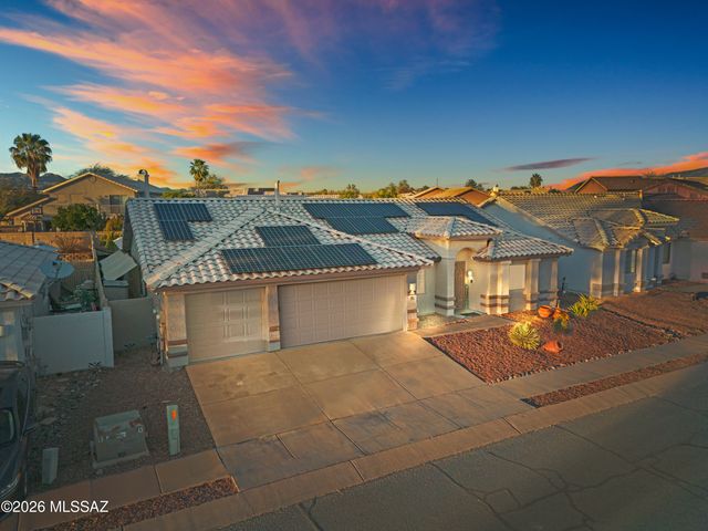 11032 N Divot Drive, Oro Valley, AZ 85737