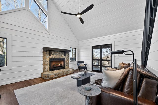 427 Green Ridge Road, Blue Ridge, GA 30513