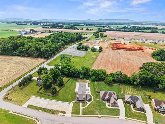 136 Stonycrossing Road, Meridianville, AL 35759