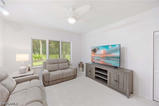 816 Turkey Oak LN, Naples, FL 34108
