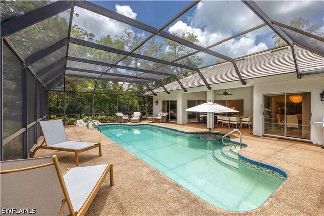 816 Turkey Oak LN, Naples, FL 34108