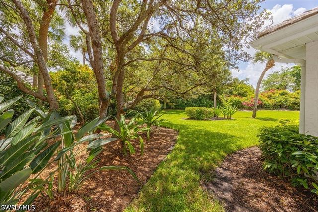 816 Turkey Oak LN, Naples, FL 34108