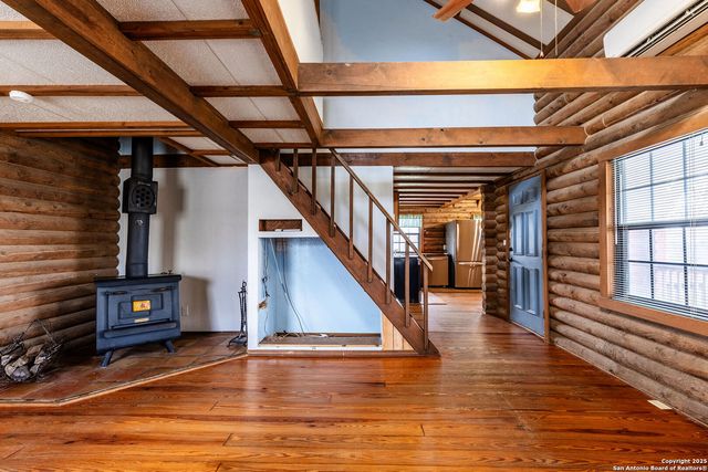 133 Country Oak Dr, La Vernia, TX 78121