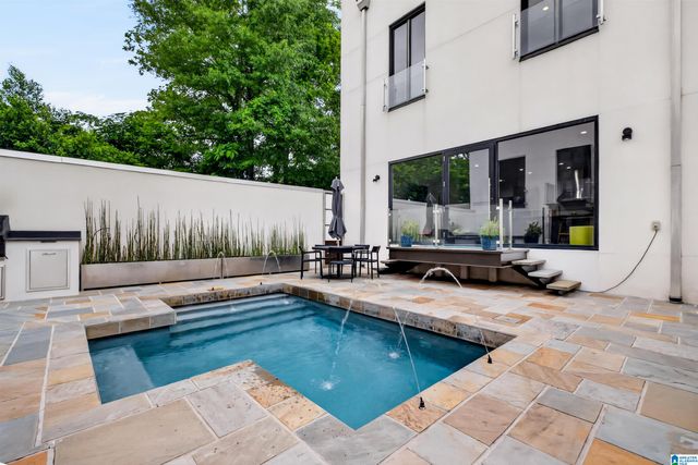 2211 20TH AVENUE S, Birmingham, AL 35223