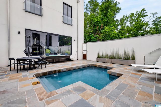 2211 20TH AVENUE S, Birmingham, AL 35223