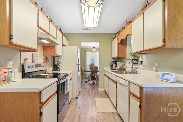 112 Bowsprit Lane, Savannah, GA 31410