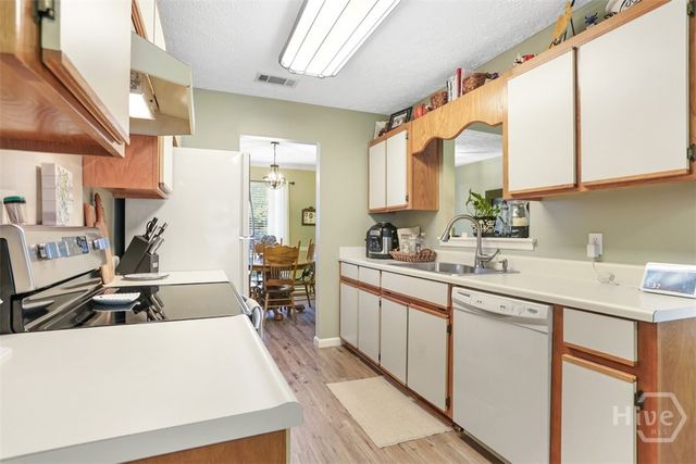 112 Bowsprit Lane, Savannah, GA 31410