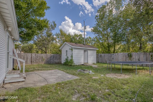 2014 W Perkins Street, Joplin, MO 64801